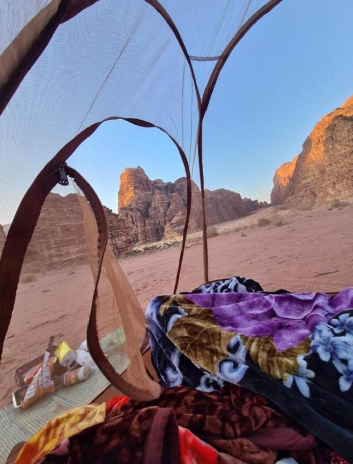 Wadi Rum Camp Stars&jeep tour Hotel Buitenkant foto