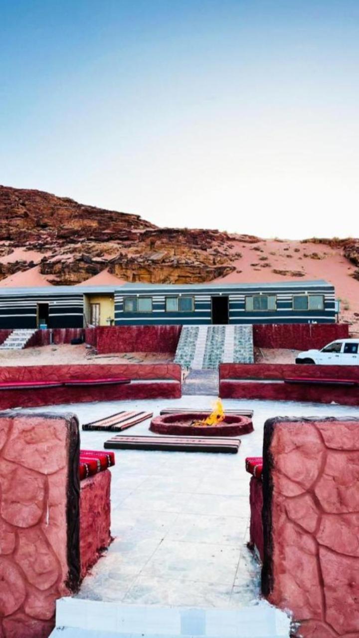 Wadi Rum Camp Stars&jeep tour Hotel Buitenkant foto