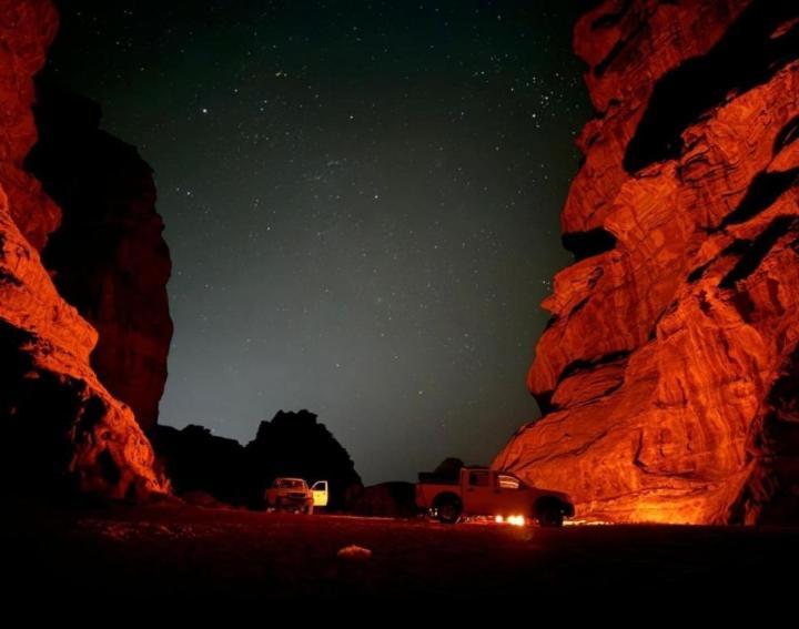 Wadi Rum Camp Stars&jeep tour Hotel Buitenkant foto