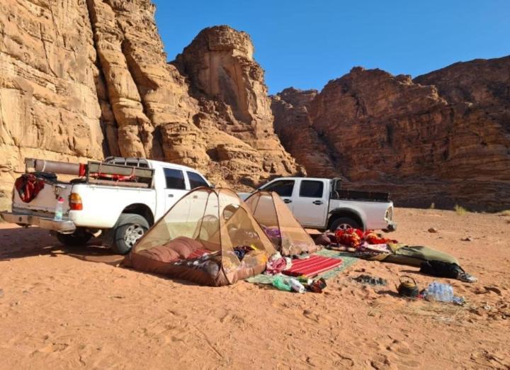 Wadi Rum Camp Stars&jeep tour Hotel Buitenkant foto